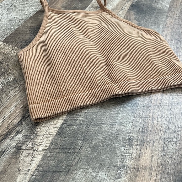 JoyLab Ribbed Tan Crop Top - Picture 3 of 9